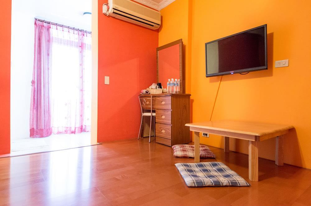 Dog House Bed & Breakfast Taitung ภายนอก รูปภาพ