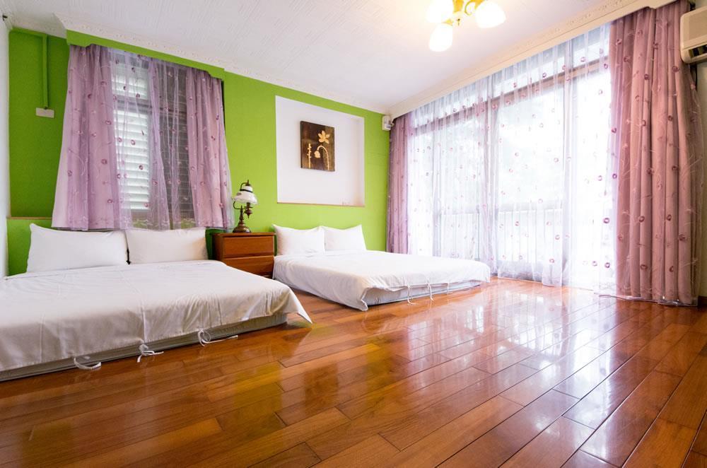 Dog House Bed & Breakfast Taitung ภายนอก รูปภาพ