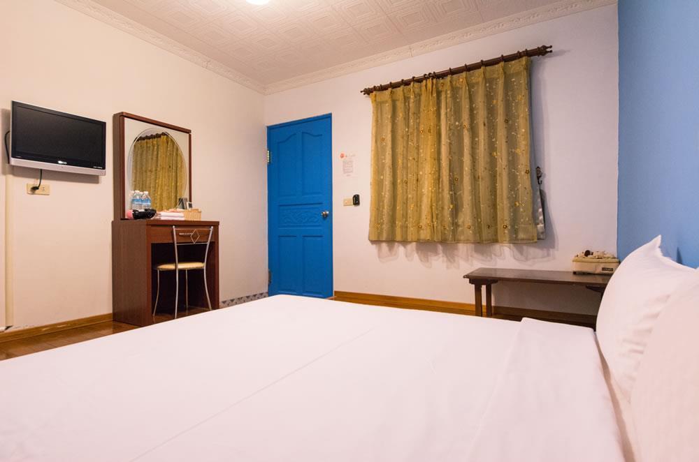 Dog House Bed & Breakfast Taitung ภายนอก รูปภาพ