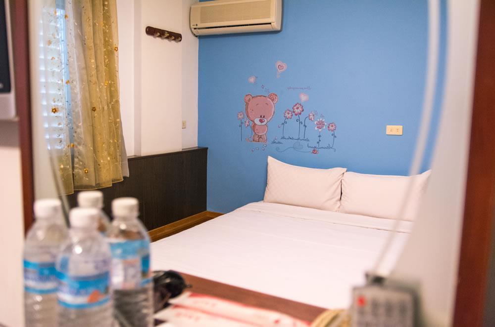 Dog House Bed & Breakfast Taitung ภายนอก รูปภาพ